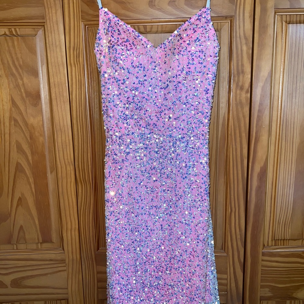 AshleyLauren Pink AV Key Hole Back Dress